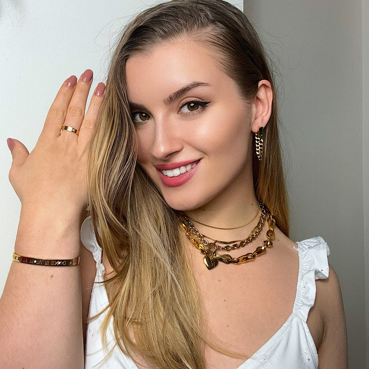 Queen Gold Ring