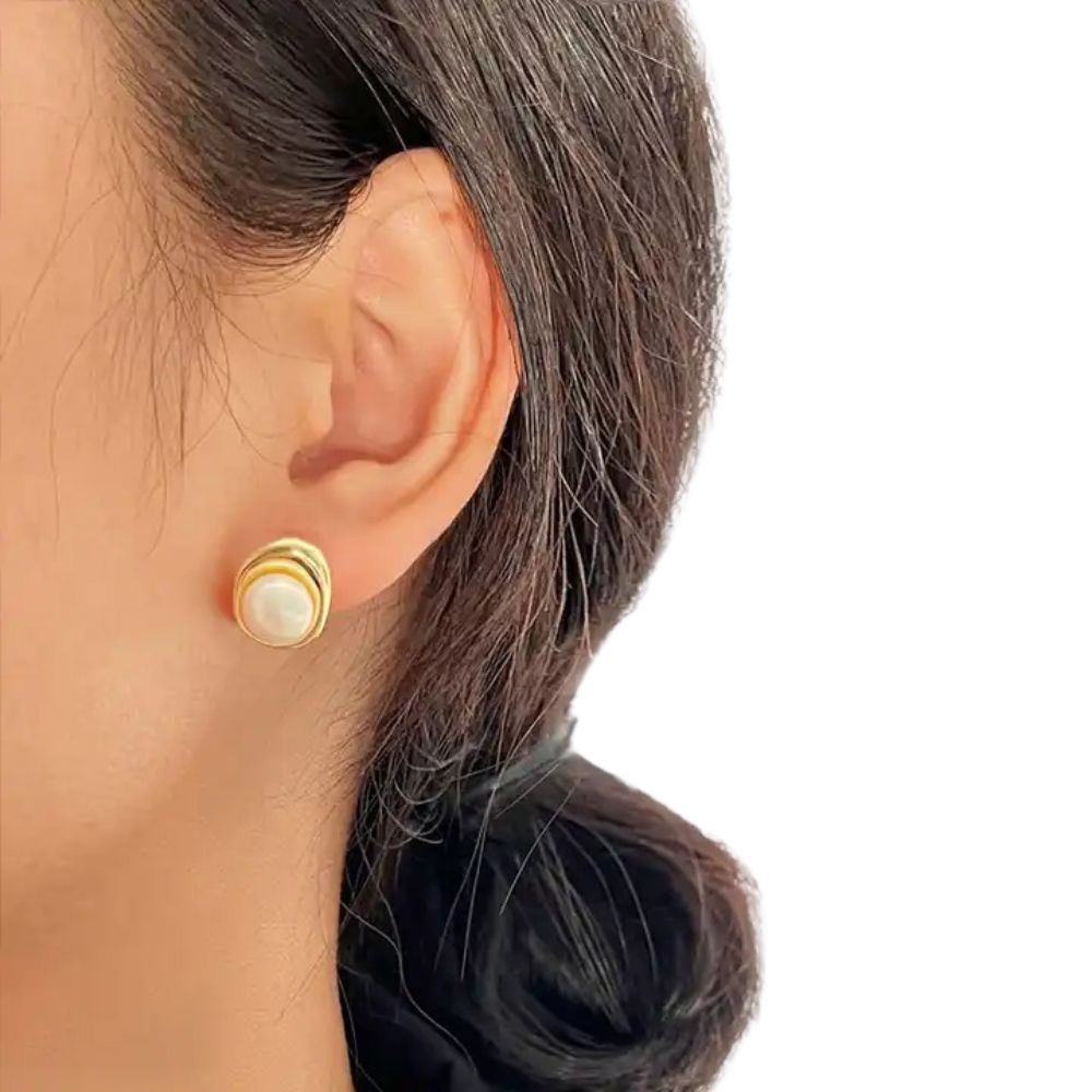 Ornate Gold Earring